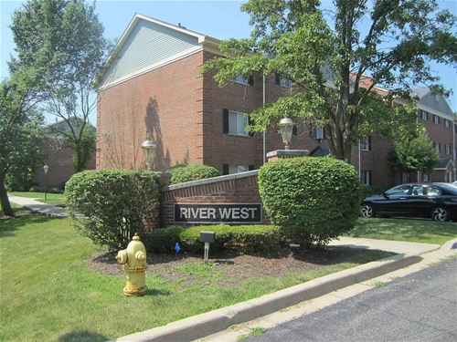 1534 N River West Unit 1B, Mount Prospect, IL 60056