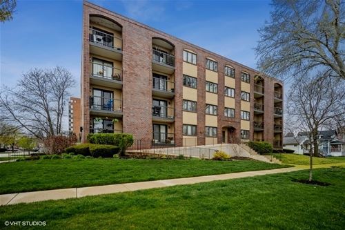 104 N Pine Unit 505, Arlington Heights, IL 60004