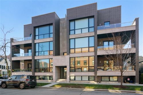 1205 W Montana Unit 2E, Chicago, IL 60614