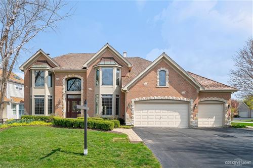 1845 Somerset, Wheaton, IL 60189