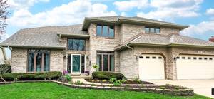 707 Sherwood, Naperville, IL 60565