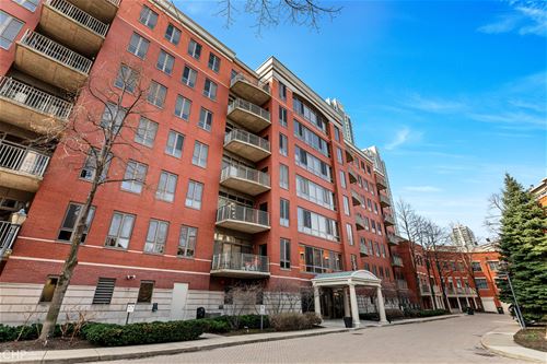 400 N Clinton Unit 305, Chicago, IL 60654