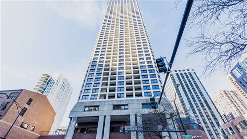 1030 N State Unit 30A, Chicago, IL 60610