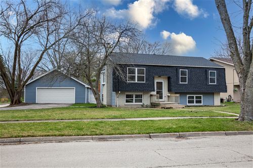 839 Bonniebrook, Mundelein, IL 60060