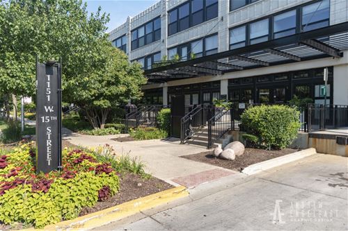 1151 W 15th Unit 208, Chicago, IL 60608