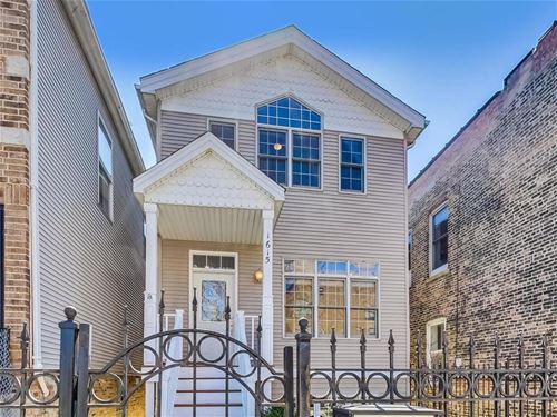 1615 W Superior, Chicago, IL 60622