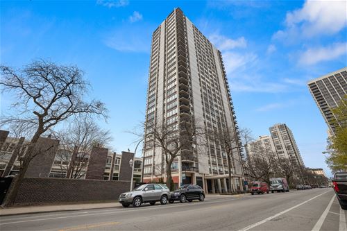 1355 N Sandburg Unit 1601, Chicago, IL 60610