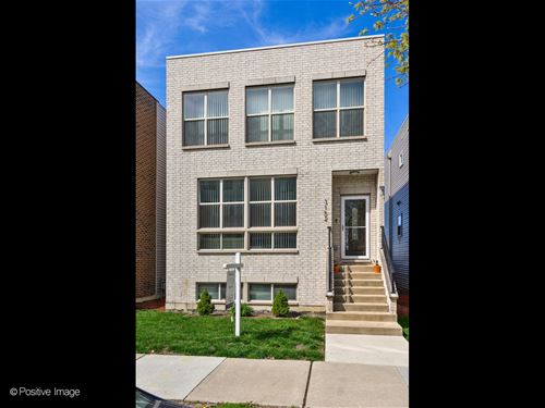 3152 W Wallen, Chicago, IL 60645