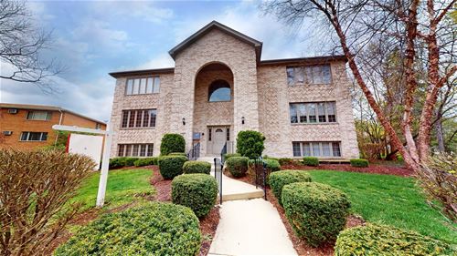 32 E Hattendorf Unit 1B, Roselle, IL 60172