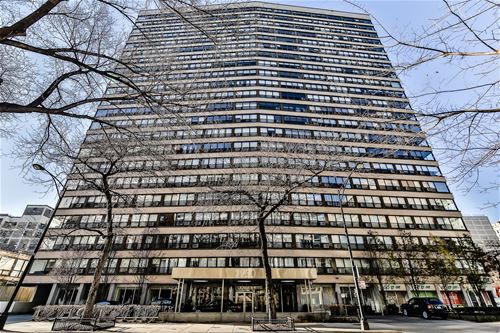 2930 N Sheridan Unit 310, Chicago, IL 60657