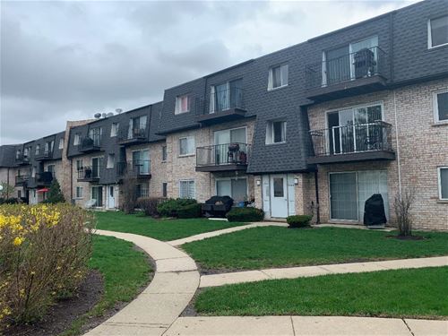 9444 Bay Colony Unit 2S, Des Plaines, IL 60016