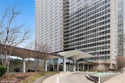 3550 N Lake Shore Unit 903, Chicago, IL 60657