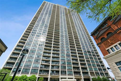 1560 N Sandburg Unit 3508, Chicago, IL 60610