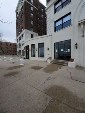 1205 W Sherwin Unit 408, Chicago, IL 60626