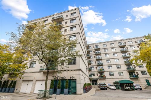 680 N Green Unit 513, Chicago, IL 60642