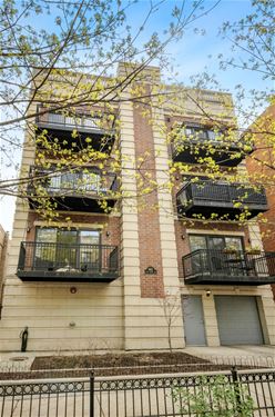 663 W Barry Unit 2C, Chicago, IL 60657