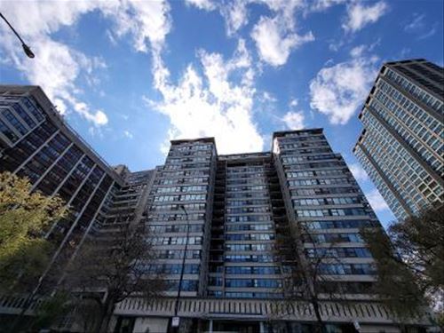 3430 N Lake Shore Unit 16J, Chicago, IL 60657