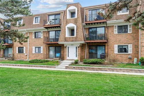 4142 Cove Unit C, Glenview, IL 60025