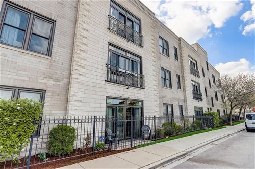 744 N Willard Unit 102, Chicago, IL 60642