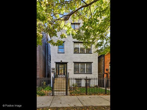 2323 W Dickens, Chicago, IL 60647