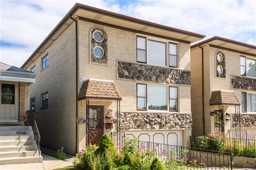 6120 W Eastwood Unit 2, Chicago, IL 60630