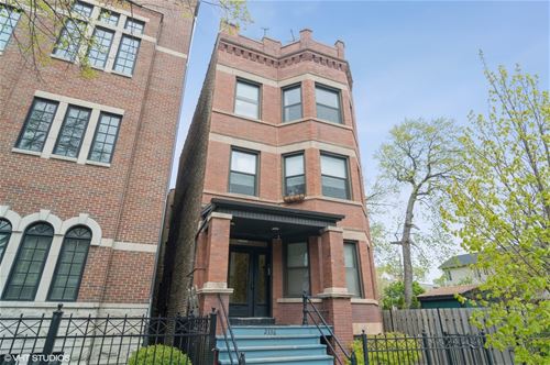 2336 W Roscoe Unit 2R, Chicago, IL 60618