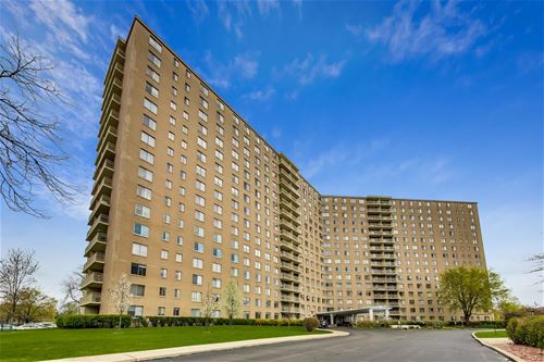 7061 N Kedzie Unit 816, Chicago, IL 60645