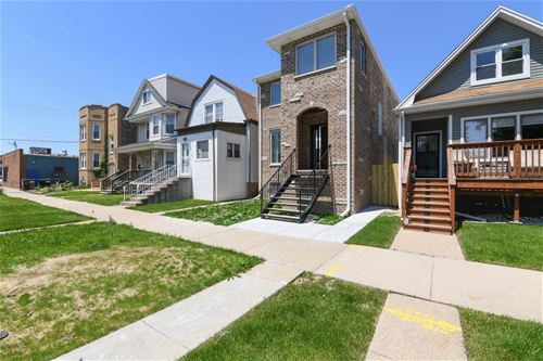 4738 W Byron, Chicago, IL 60641