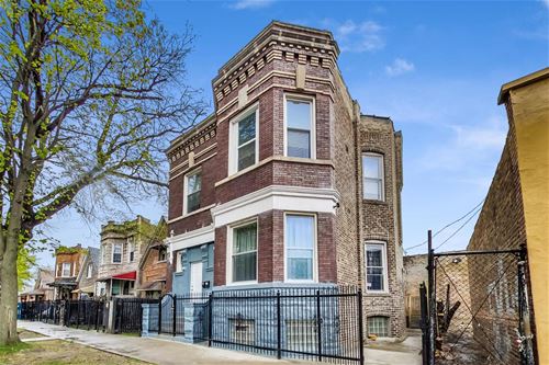 746 N Trumbull, Chicago, IL 60624