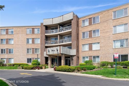 900 E Wilmette Unit 116, Palatine, IL 60074