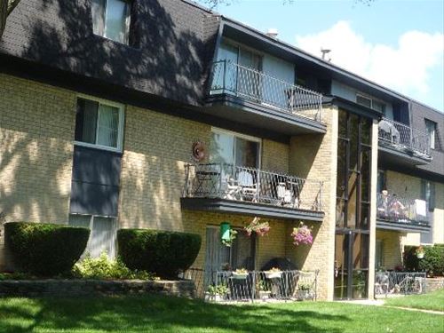 11104 S 84th Unit 2A, Palos Hills, IL 60465