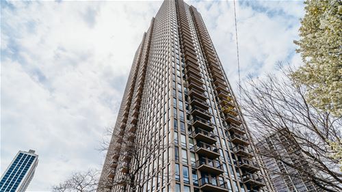 1660 N Lasalle Unit 307, Chicago, IL 60614