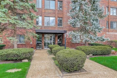 110 S Dunton Unit 2E, Arlington Heights, IL 60005