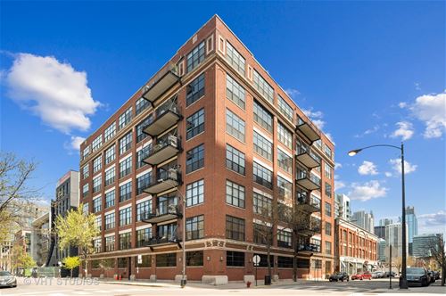 850 W Adams Unit 2E, Chicago, IL 60607