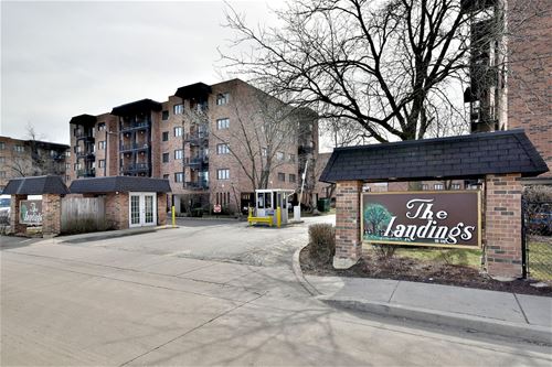 9357 Landings Unit 402, Des Plaines, IL 60016