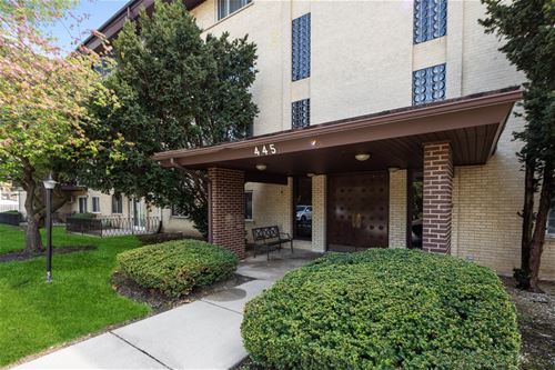 445 S Cleveland Unit 304, Arlington Heights, IL 60005