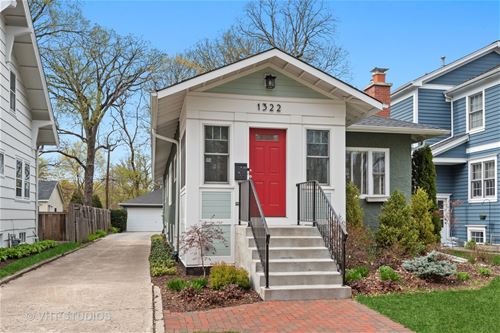 1322 Washington, Wilmette, IL 60091