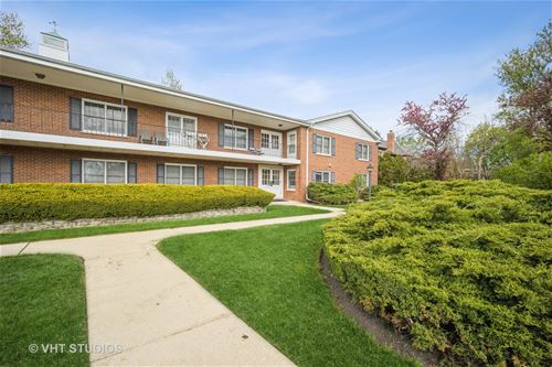 2822 Dundee Unit 14B, Northbrook, IL 60062