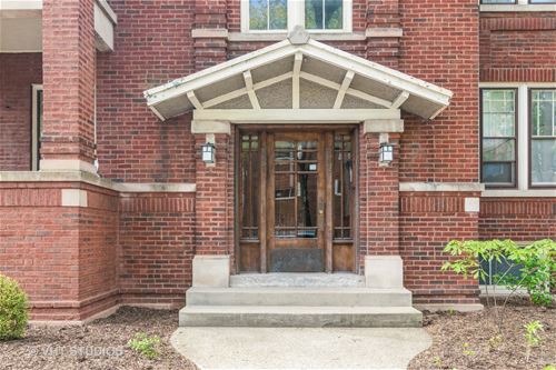 809 Washington Unit 3, Oak Park, IL 60302