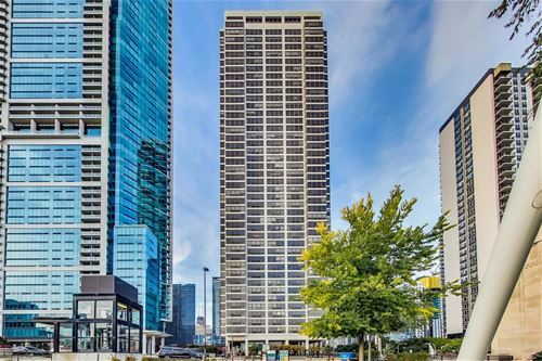 360 E Randolph Unit 2304, Chicago, IL 60601