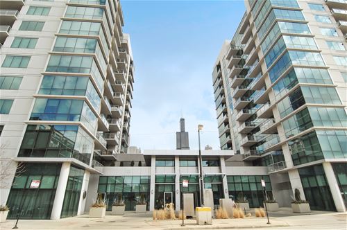 123 S Green Unit 809B, Chicago, IL 60607