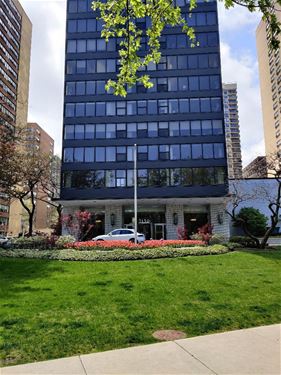 3150 N Lake Shore Unit 16B, Chicago, IL 60657