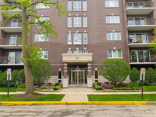 1327 Brown Unit 205, Des Plaines, IL 60016