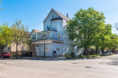 2901 N Sacramento, Chicago, IL 60618