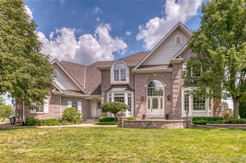 2415 Fawn Lake, Naperville, IL 60564