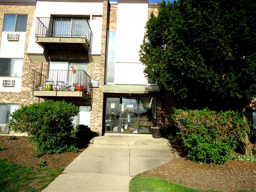 1493 Winslowe Unit 301, Palatine, IL 60074