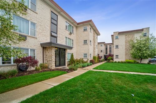 5775 N Northwest Unit 303, Chicago, IL 60631