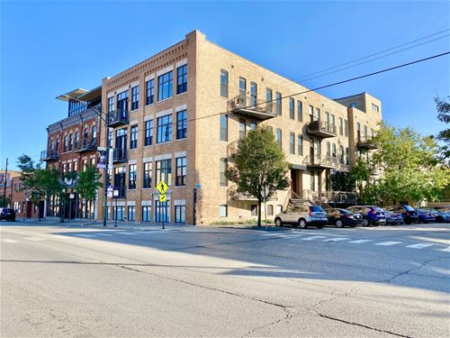 3133 N Lakewood Unit 4D, Chicago, IL 60657