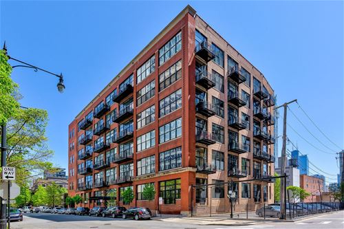 525 W Superior Unit 430, Chicago, IL 60654