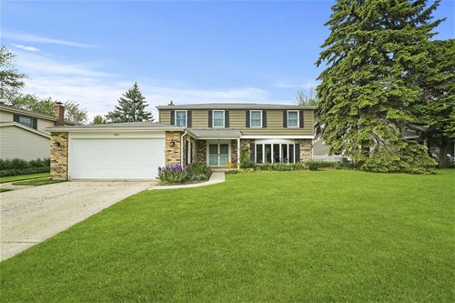 1011 Tall Tree, Libertyville, IL 60048